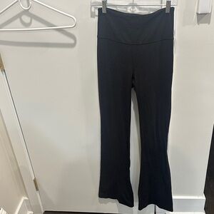 Lululemon - Super high rise nulu flared pant